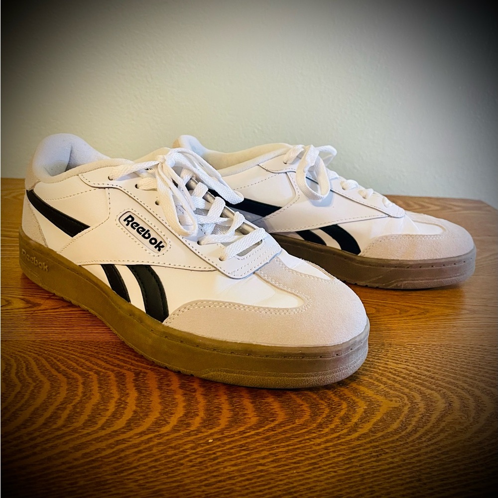 Reebok White Sneakers with Black Stripes and Gum Sole